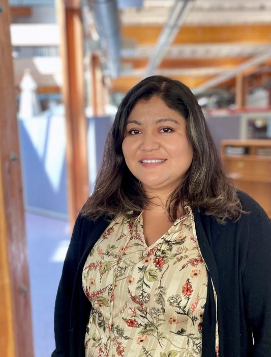 6.-LindaQ-staff-profile-scaled 6.-LindaQ-staff-profile-scaled